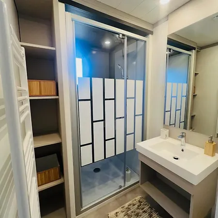 Domek alpejski Magnifique Climatise Avec Jardin Adapte Pmr *