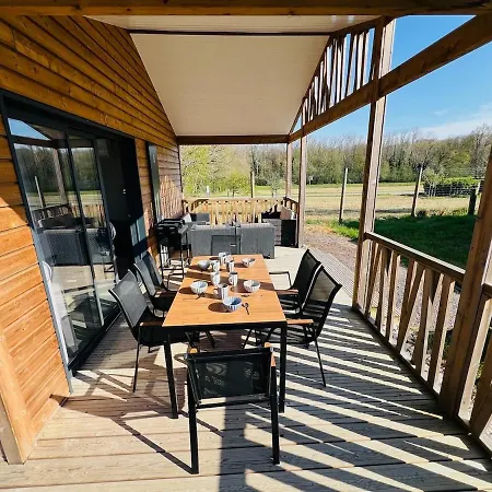 Magnifique Climatise Avec Jardin Adapte Pmr Domek alpejski Giffaumont-Champaubert